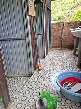 Helen-Tran online show from November 25, 2025, 6:02 am