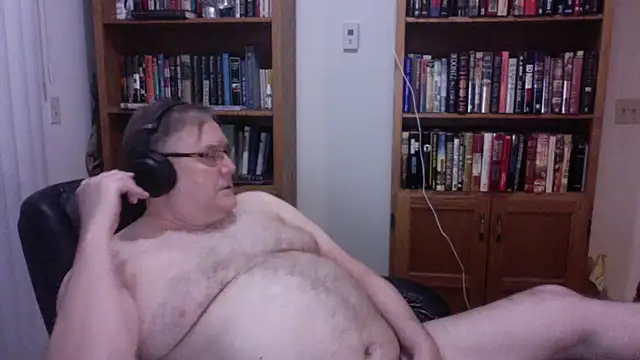 Snapshot of Vinyl22@xh chatting on June 11, 2026, 2:53 am Vinyl22xh online show from June 11, 2026, 2:53 am