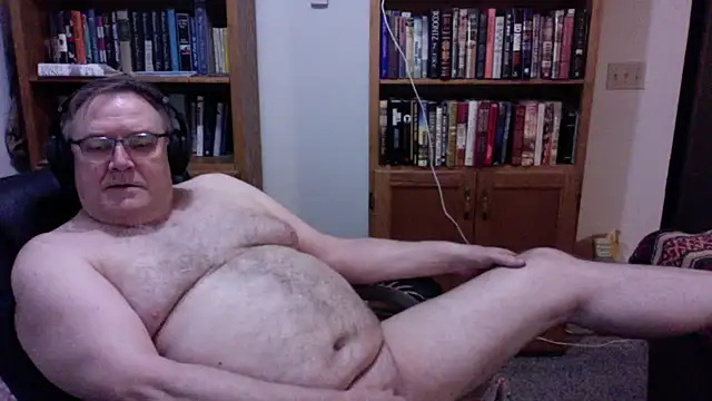 Snapshot of Vinyl22@xh chatting on June 20, 2026, 3:53 am Vinyl22xh online show from June 20, 2026, 3:53 am