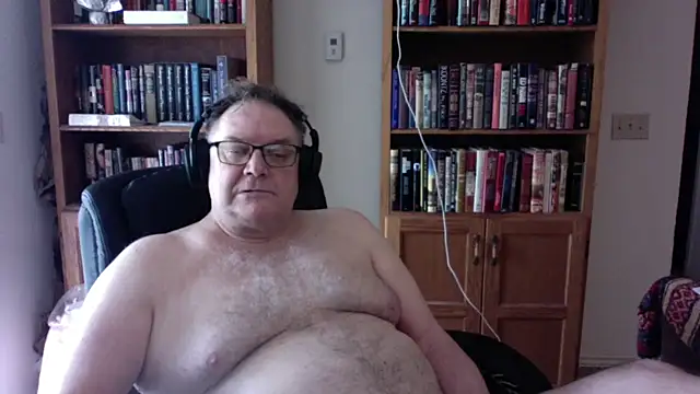 Snapshot of Vinyl22@xh chatting on July 2, 2026, 6:25 pm Vinyl22xh online show from July 2, 2026, 6:25 pm