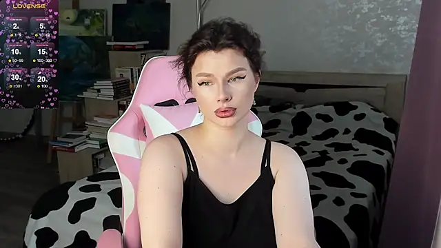 Snapshot of bbJ_one chatting on July 1, 2026, 8:38 am bbJ one online show from July 1, 2026, 8:38 am