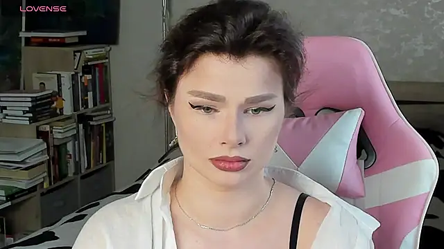 Snapshot of bbJ_one chatting on July 20, 2026, 5:44 am bbJ one online show from July 20, 2026, 5:44 am