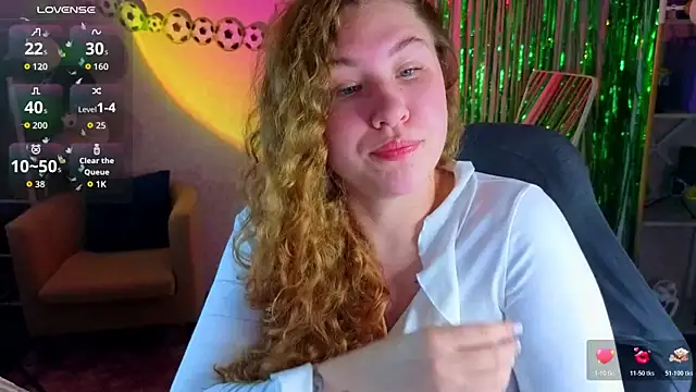 Snapshot of Elsie_Cutties chatting on July 19, 2026, 1:09 am Elsie Cutties online show from July 19, 2026, 1:09 am