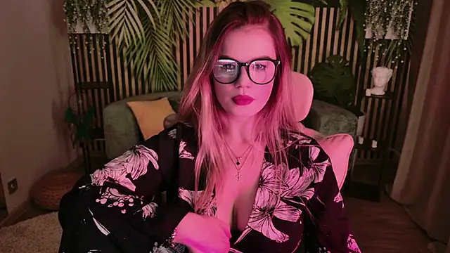 Snapshot of KellyHayden chatting on November 20, 2025, 1:33 pm KellyHayden online show from November 20, 2025, 1:33 pm