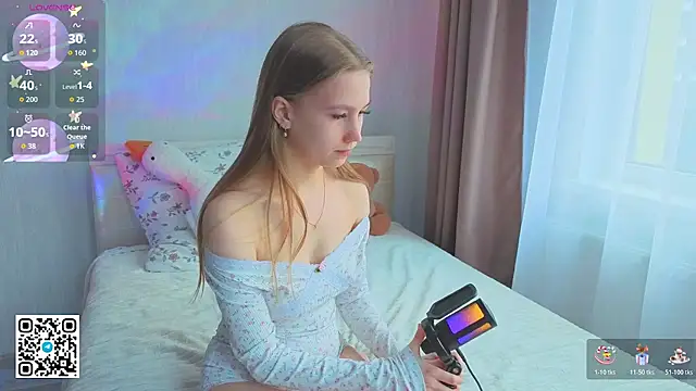 Snapshot of BarelyBliss chatting on November 12, 2025, 8:48 am BarelyBliss online show from November 12, 2025, 8:48 am