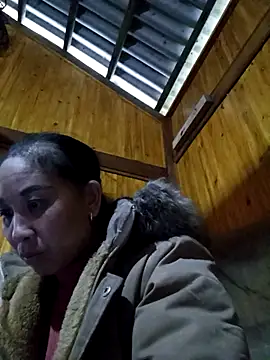 vtmbae online show from February 15, 2026, 1:57 am