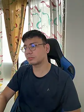 marcuswildx online show from December 4, 2025, 12:03 pm