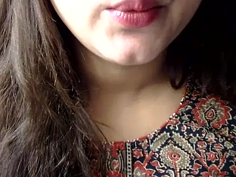 Snapshot of Aaliya02 chatting on June 9, 2026, 12:22 am Aaliya02 online show from June 9, 2026, 12:22 am