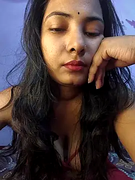 Snapshot of Geri405 chatting on December 4, 2025, 9:40 am Geri405 online show from December 4, 2025, 9:40 am