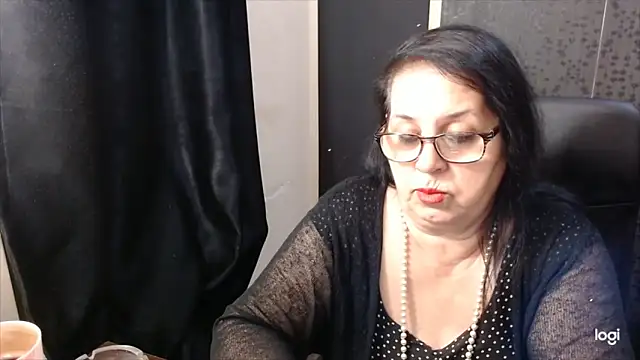 MissSanjanne online show from November 14, 2025, 9:57 pm