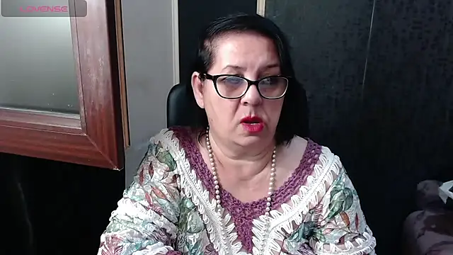 Snapshot of MissSanjanne chatting on May 22, 2026, 5:14 am MissSanjanne online show from May 22, 2026, 5:14 am