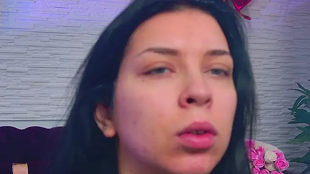 Snapshot of MeganSin_ chatting on February 14, 2026, 5:37 am MeganSin online show from February 14, 2026, 5:37 am