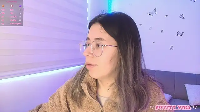 Snapshot of sweettvera chatting on May 7, 2026, 12:43 pm sweettvera online show from May 7, 2026, 12:43 pm