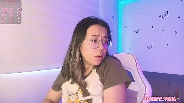 Snapshot of sweettvera chatting on May 11, 2026, 12:55 pm sweettvera online show from May 11, 2026, 12:55 pm