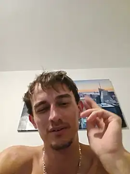 Snapshot of Chrisou73 chatting on July 1, 2026, 7:13 pm Chrisou73 online show from July 1, 2026, 7:13 pm