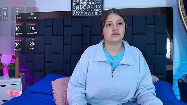 Krystal Heartss online show from November 25, 2025, 12:49 pm