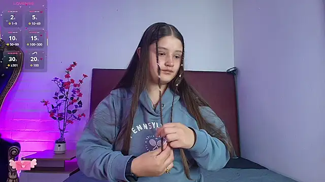 Krystal Heartss online show from February 18, 2026, 12:56 pm