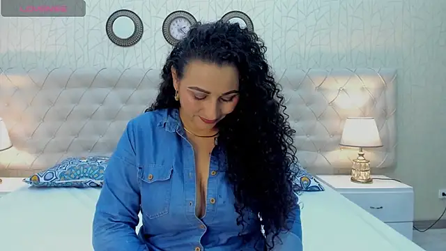 VaniaRose online show from October 30, 2025, 1:12 pm