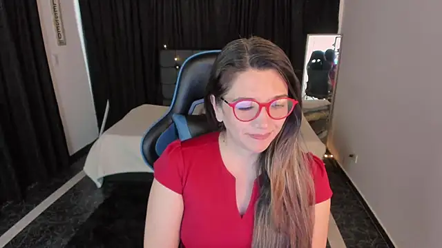 Snapshot of Hanna_MA chatting on October 29, 2025, 2:52 pm Hanna MA online show from October 29, 2025, 2:52 pm