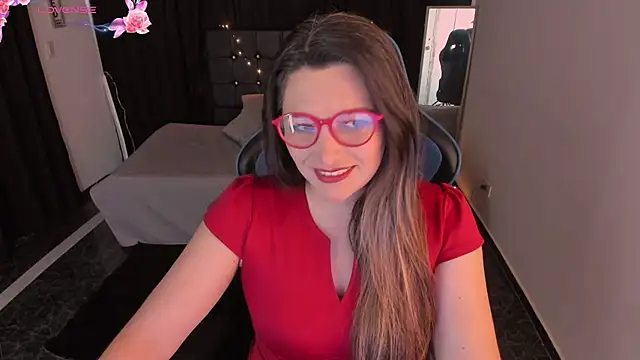 Snapshot of Hanna_MA chatting on November 6, 2025, 4:41 pm Hanna MA online show from November 6, 2025, 4:41 pm