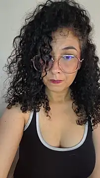 LondonHilton online show from February 17, 2026, 3:19 pm