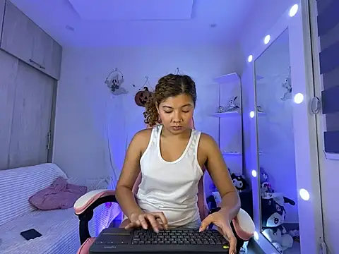 Gaby 002 online show from November 2, 2025, 11:01 am