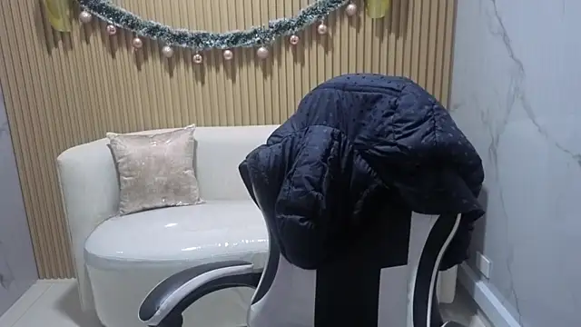 Skyler Gracee Tx online show from December 14, 2025, 3:01 am