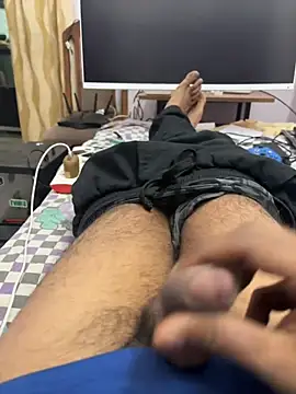 Snapshot of slaveboi9876 chatting on December 16, 2025, 3:44 am slaveboi9876 online show from December 16, 2025, 3:44 am