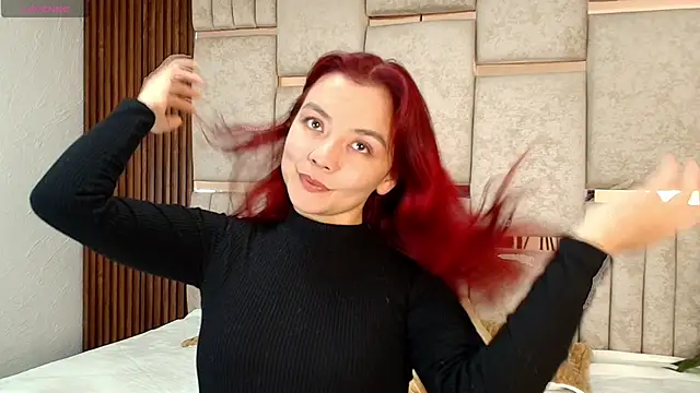 Amyssweet77 online show from October 3, 2025, 3:31 pm