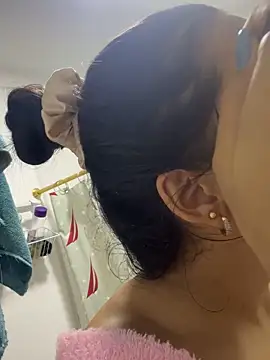 Snapshot of IsabellaJoness_ chatting on September 30, 2025, 10:53 am IsabellaJoness online show from September 30, 2025, 10:53 am