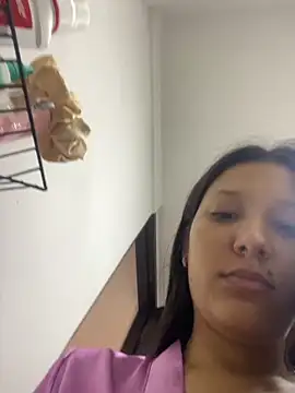 Snapshot of IsabellaJoness_ chatting on October 28, 2025, 11:03 am IsabellaJoness online show from October 28, 2025, 11:03 am