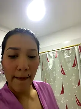 Snapshot of IsabellaJoness_ chatting on October 29, 2025, 10:50 am IsabellaJoness online show from October 29, 2025, 10:50 am