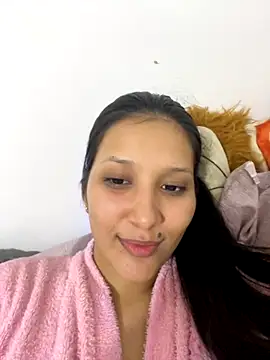 Snapshot of IsabellaJoness_ chatting on November 1, 2025, 12:34 am IsabellaJoness online show from November 1, 2025, 12:34 am