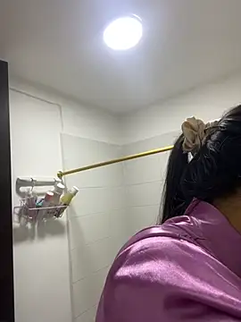 Snapshot of IsabellaJoness_ chatting on November 3, 2025, 11:11 am IsabellaJoness online show from November 3, 2025, 11:11 am