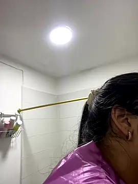 Snapshot of IsabellaJoness_ chatting on November 5, 2025, 11:10 am IsabellaJoness online show from November 5, 2025, 11:10 am