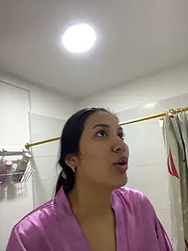 Snapshot of IsabellaJoness_ chatting on November 7, 2025, 11:10 am IsabellaJoness online show from November 7, 2025, 11:10 am