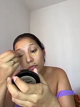 Snapshot of IsabellaJoness_ chatting on November 20, 2025, 8:08 pm IsabellaJoness online show from November 20, 2025, 8:08 pm