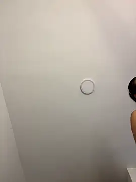 Snapshot of IsabellaJoness_ chatting on December 1, 2025, 8:03 pm IsabellaJoness online show from December 1, 2025, 8:03 pm