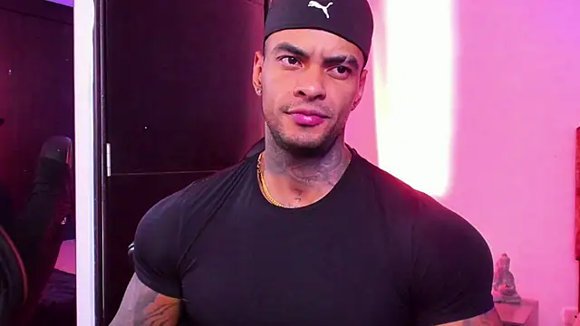 Snapshot of binmontana_ chatting on October 24, 2025, 8:38 pm binmontana online show from October 24, 2025, 8:38 pm