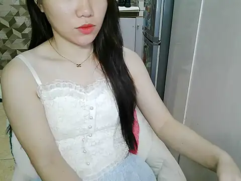 Snapshot of Ara4865 chatting on October 30, 2025, 1:45 pm Ara4865 online show from October 30, 2025, 1:45 pm