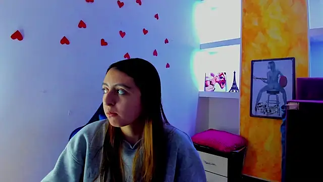 lala clark online show from February 24, 2026, 8:51 pm