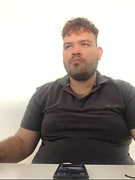 big bearr online show from November 6, 2025, 4:41 pm