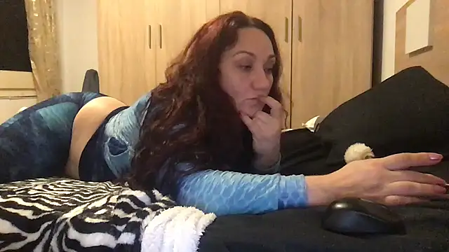 Snapshot of paula19800 chatting on November 14, 2025, 4:17 pm paula19800 online show from November 14, 2025, 4:17 pm