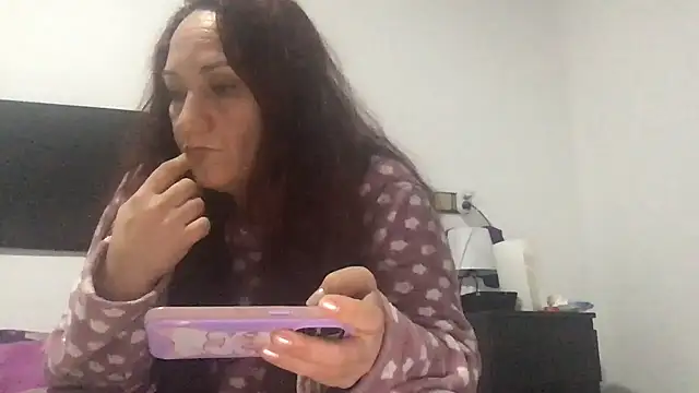 Snapshot of paula19800 chatting on December 4, 2025, 12:03 pm paula19800 online show from December 4, 2025, 12:03 pm