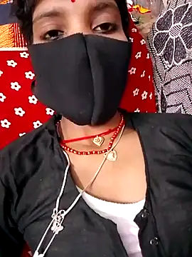 Snapshot of Cuty_kinjal chatting on October 19, 2025, 9:43 am Cuty kinjal online show from October 19, 2025, 9:43 am