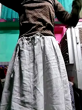 Snapshot of Cuty_kinjal chatting on November 8, 2025, 9:35 pm Cuty kinjal online show from November 8, 2025, 9:35 pm