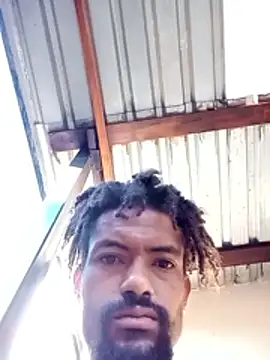 Snapshot of Goofygoody17 chatting on February 7, 2026, 5:33 am Goofygoody17 online show from February 7, 2026, 5:33 am