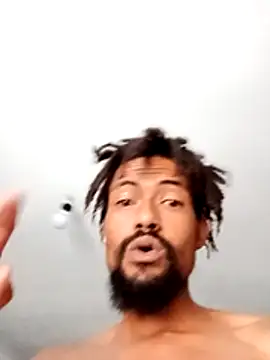 Snapshot of Goofygoody17 chatting on February 10, 2026, 8:29 am Goofygoody17 online show from February 10, 2026, 8:29 am