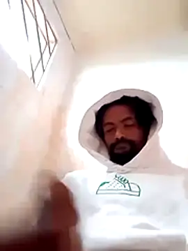 Snapshot of Goofygoody17 chatting on February 14, 2026, 10:12 am Goofygoody17 online show from February 14, 2026, 10:12 am