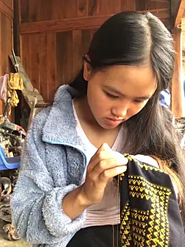 Mai lovely online show from October 27, 2025, 1:31 am